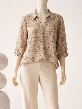 Neutral Floral Button-Up Blouse – Ruffle Cuff 3/4 Sleeve Top (Size 22) Cotton
